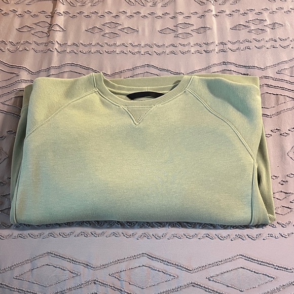 Carhartt Women’s Sweatshirt - Large - Picture 1 of 8